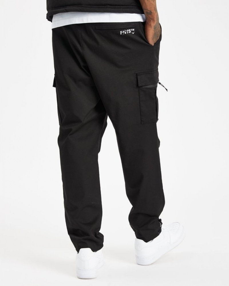 Black/White Hoodrich OG Trek V2 Cargo Pants Cargo Pants | 1678-GQESO